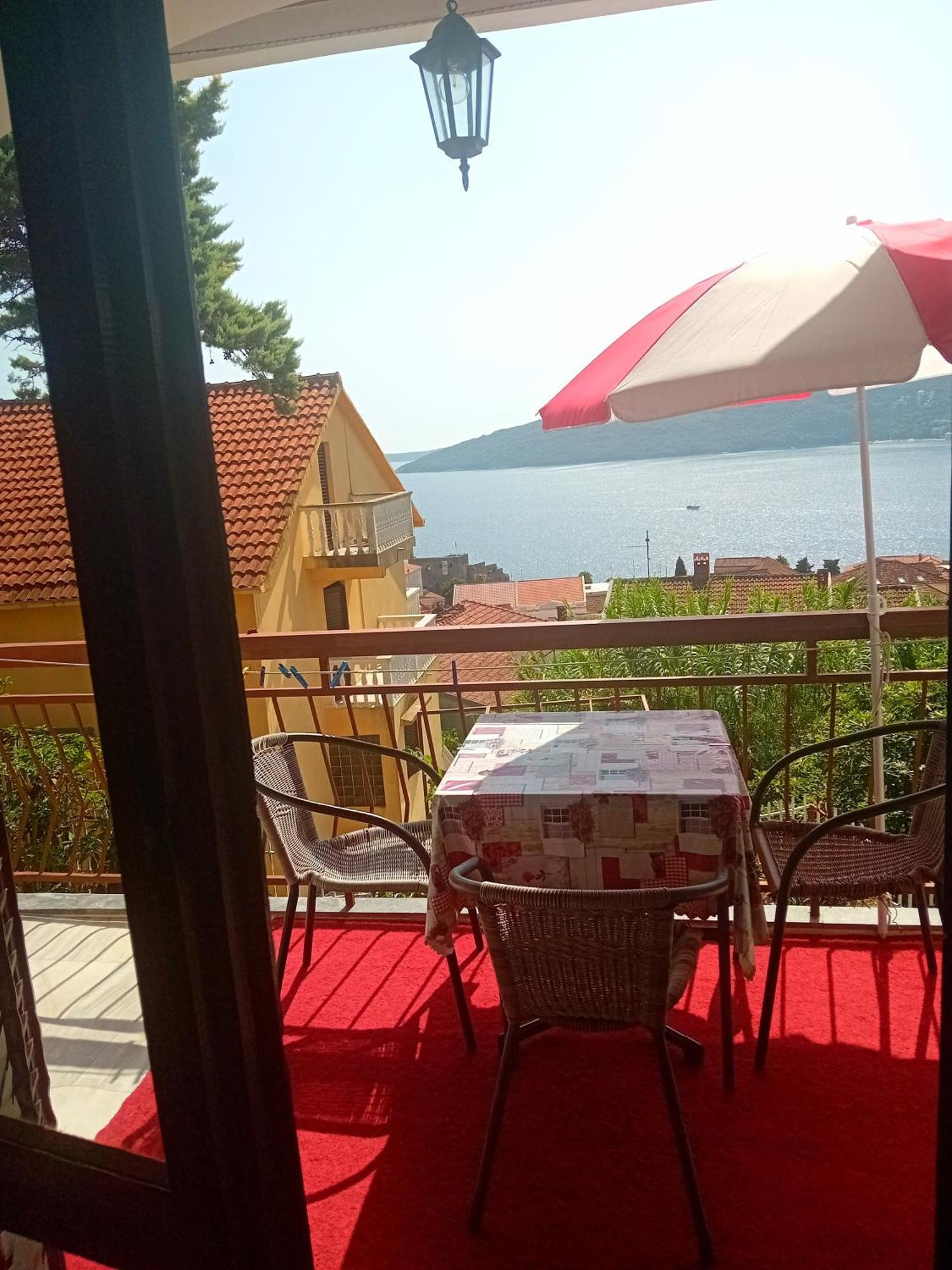 Guest House Cinderella Herceg Novi Exterior foto